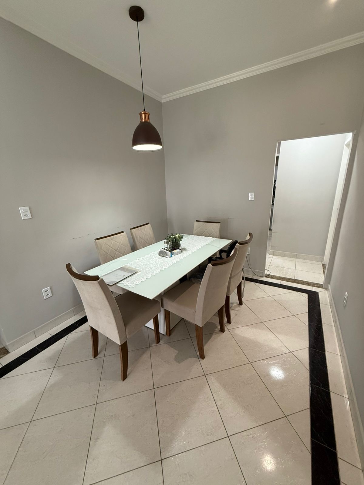 8b231e09-0c57-4fb3-b36c-88d6e16e3e7d