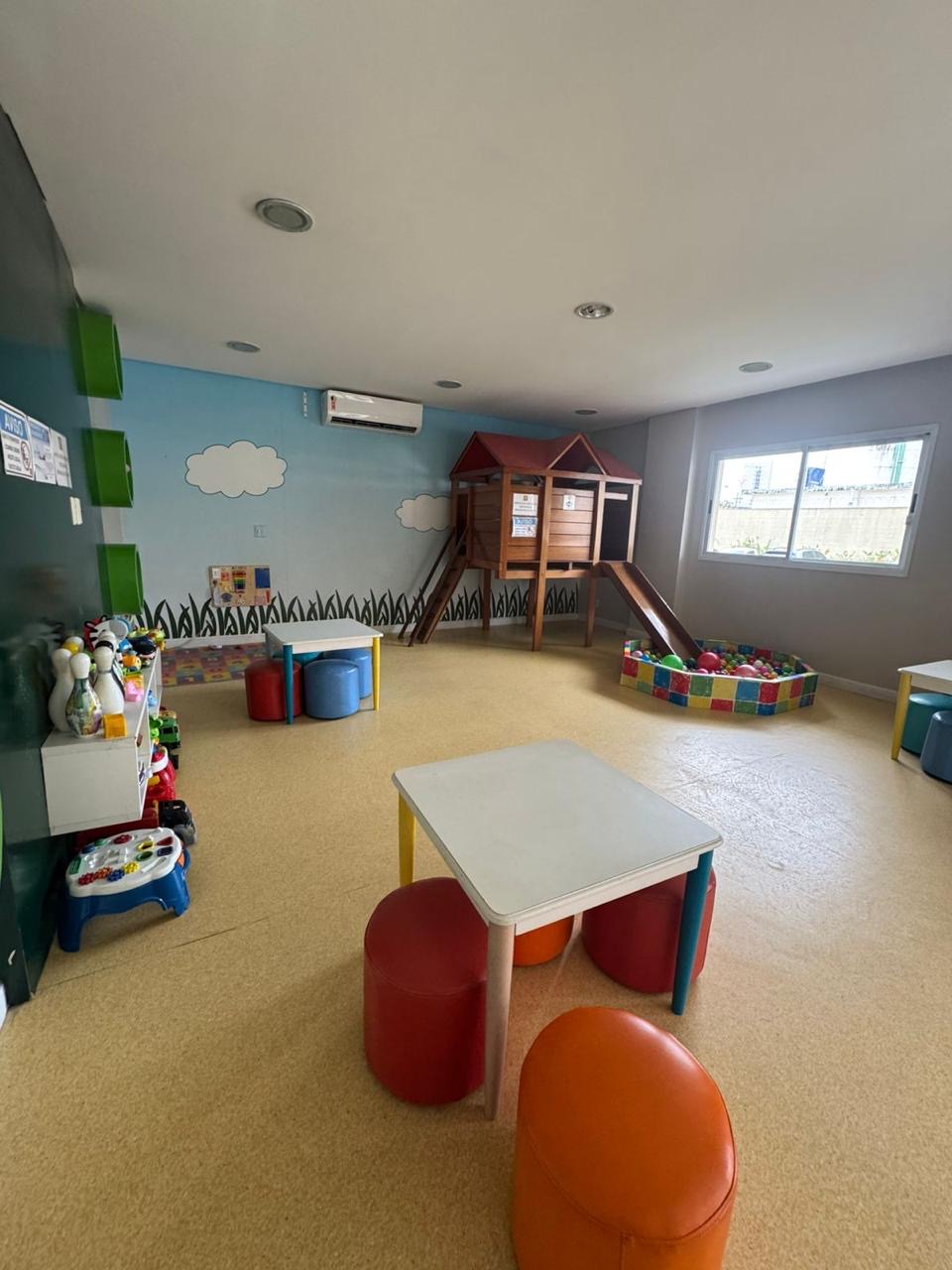 2989df60-c3ec-4f3a-be77-d185aca11abd