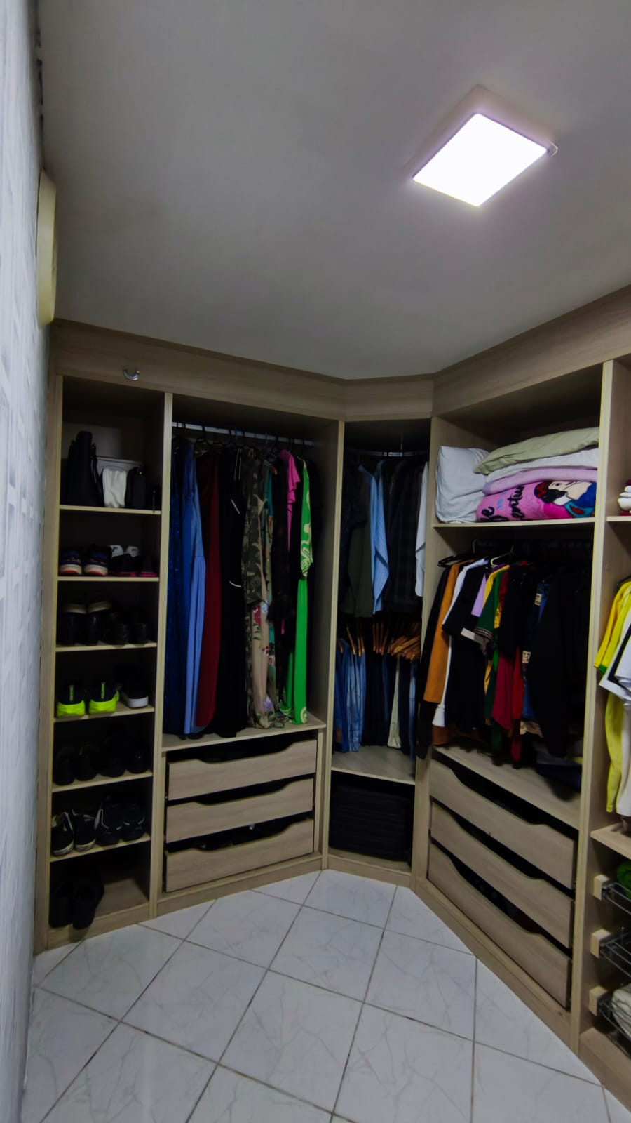 34b21145-b4fa-4927-a3b3-c6d20c27789e