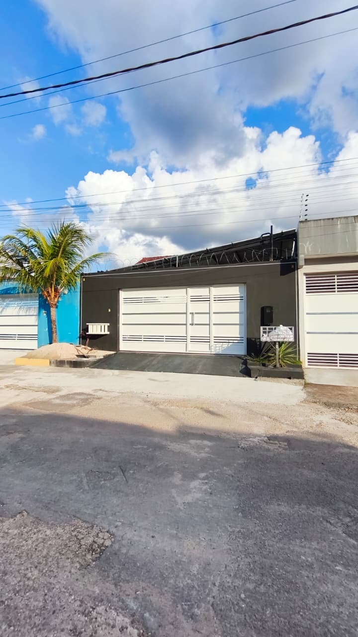 5db13384-242e-42b1-9b09-e2c78b0920a1