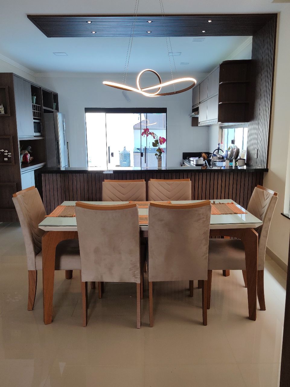 8276cd9e-c976-47bb-87ac-8f5017f34152