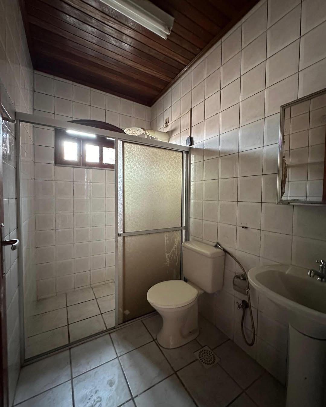 a8566d39-328d-40d4-8e15-3dade53903b5