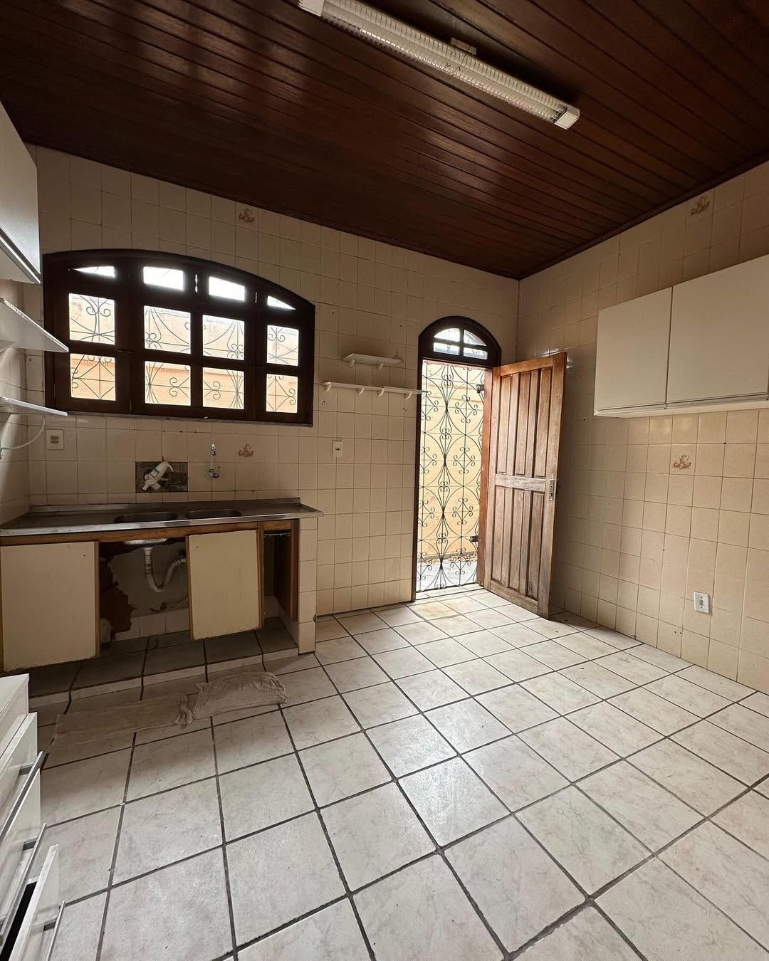 b2abf489-11e7-4c01-ac4b-1e57be09397f