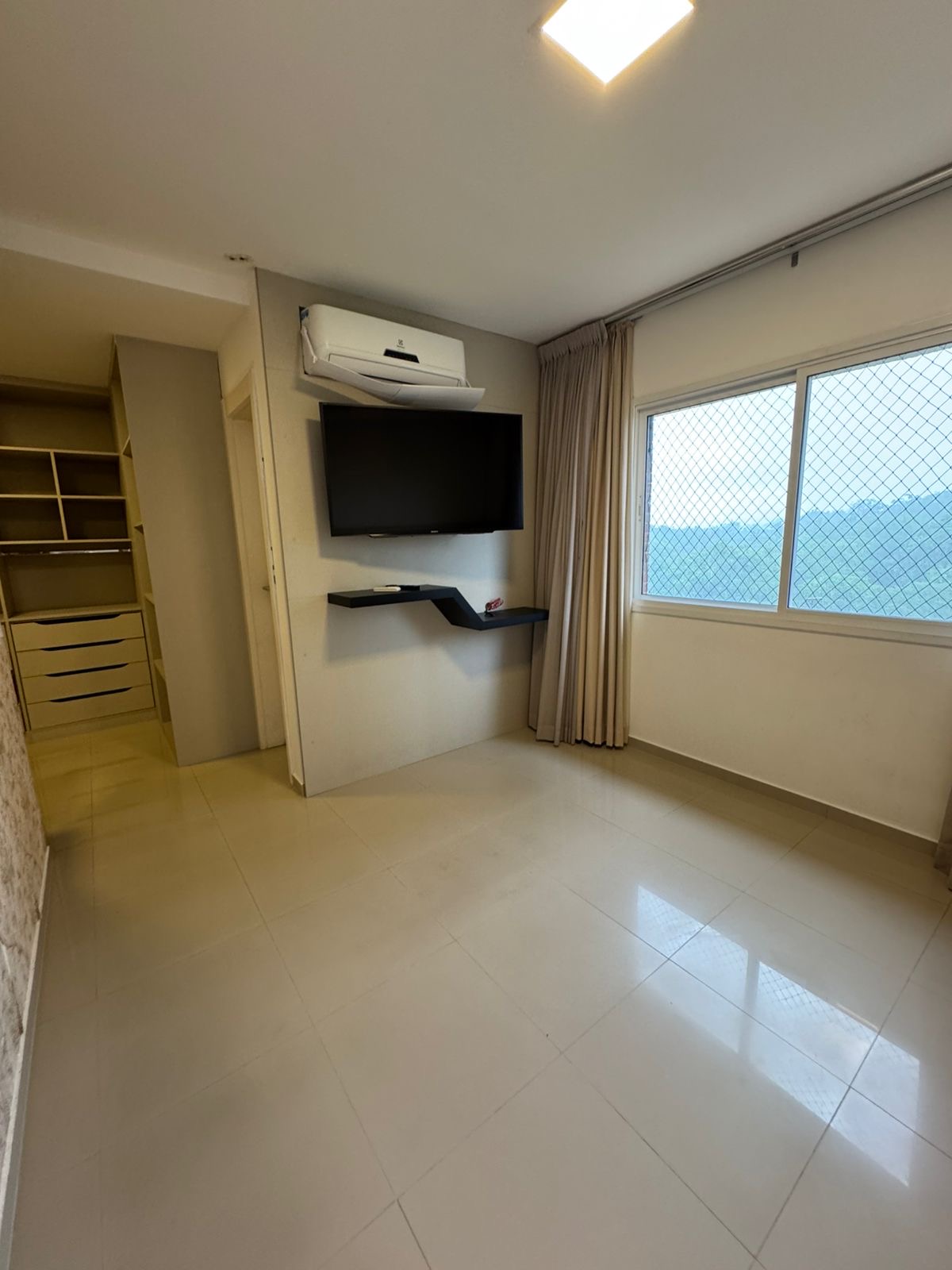 ce5fccba-9bf7-41d1-b475-6766bb8a347e