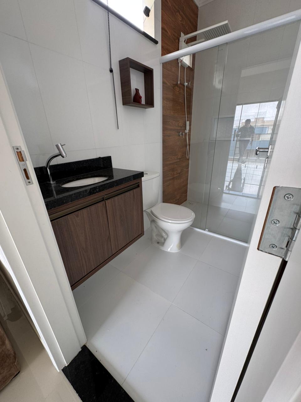 e9b10ab1-a1c3-422c-8850-d097908c1b90