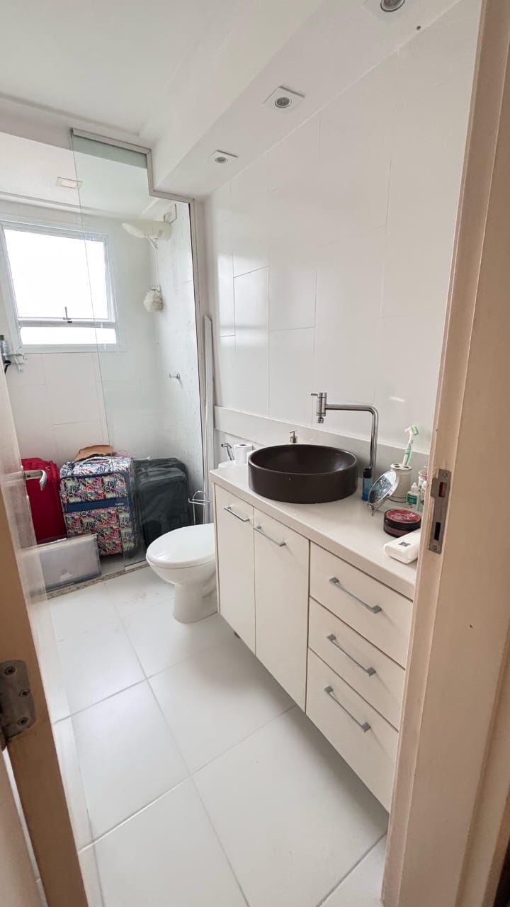 f4f98747-09ec-46b6-8768-90838b0e793e